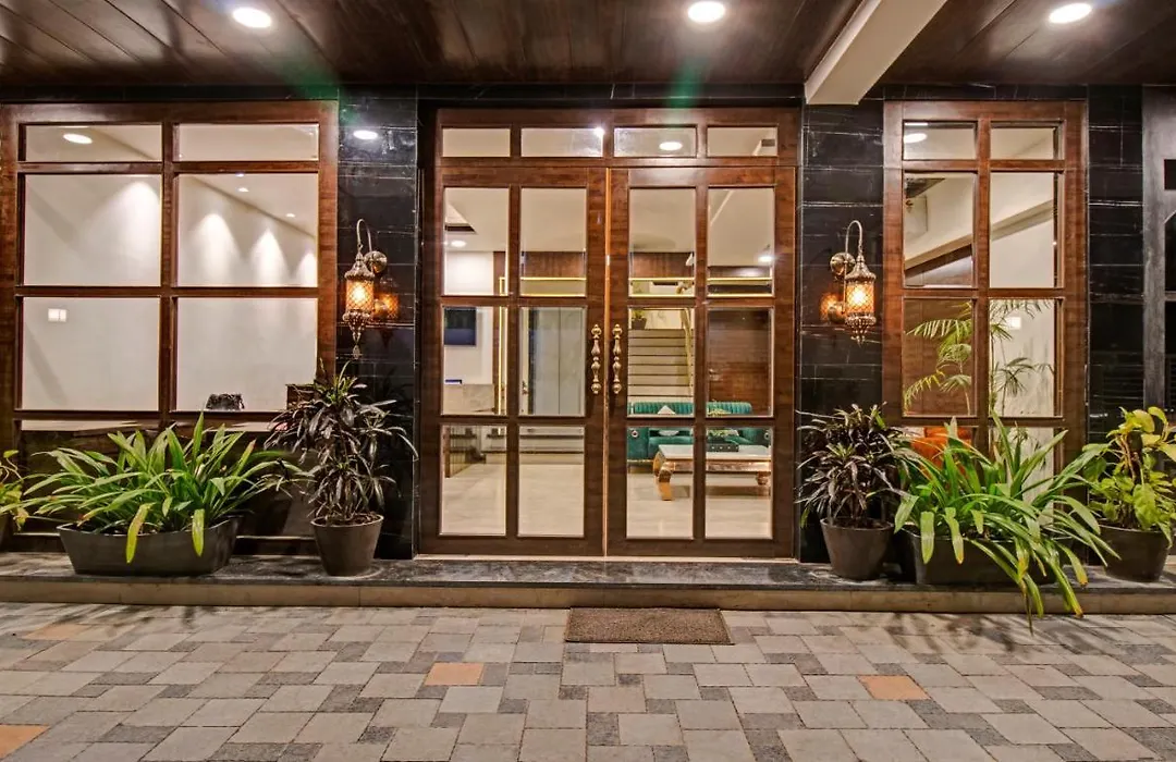 Treebo Premium Median Inn-1